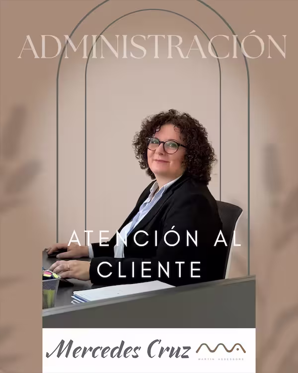 Retrato profesional de Mercedes Cruz, especialista laboral